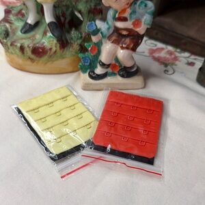 Underoutfit Colorful Bra Extender Set